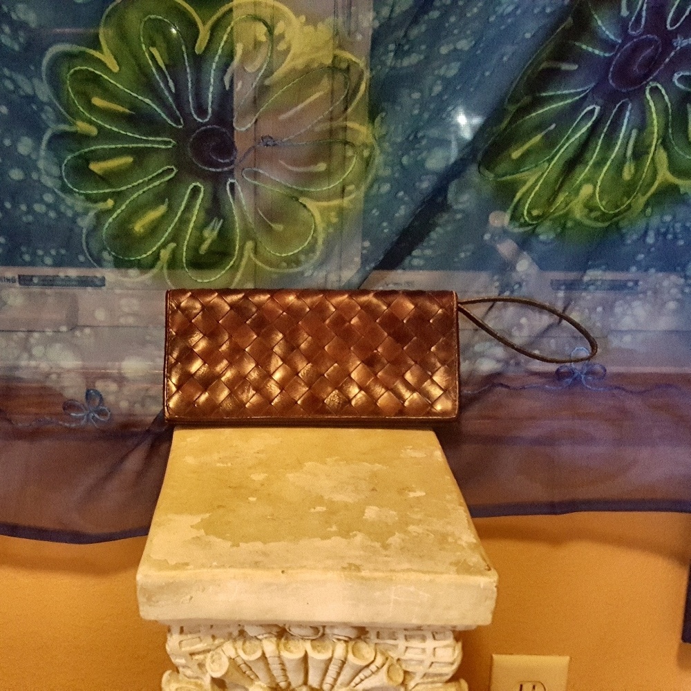 Wilson's Leather vintage wristlet woven like new